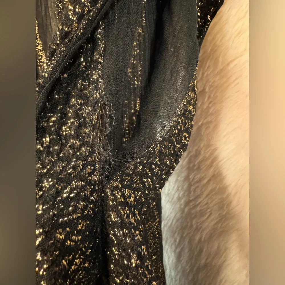 ✨ Lightweight Black & Gold Sheer Kimono Cardigan - Picture 3 of 3